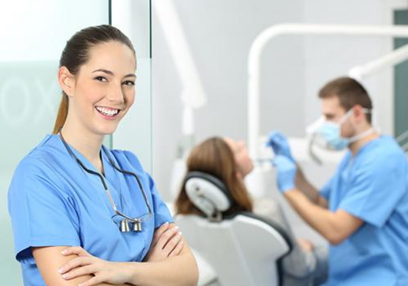 du học nghề đức ngành trợ lý nha khoa